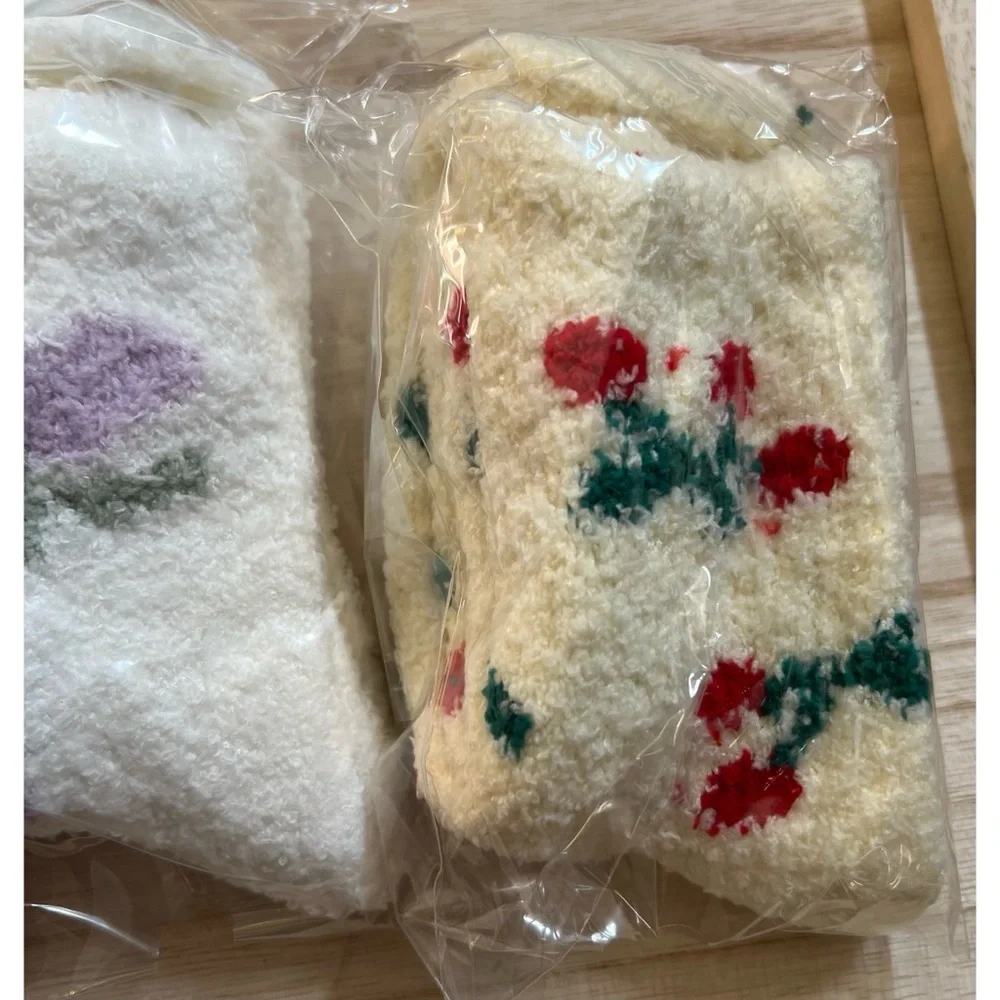 Pack of 5 Fuzzy Socks